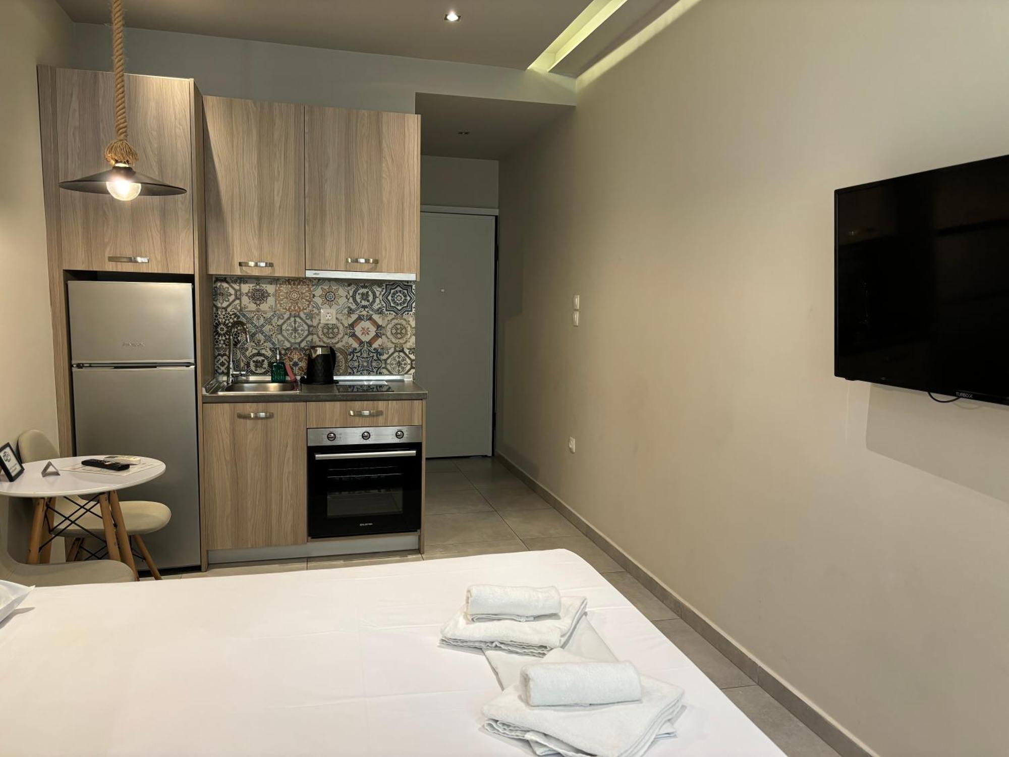 Upper Floor, The Luxury Suites Салоники Экстерьер фото