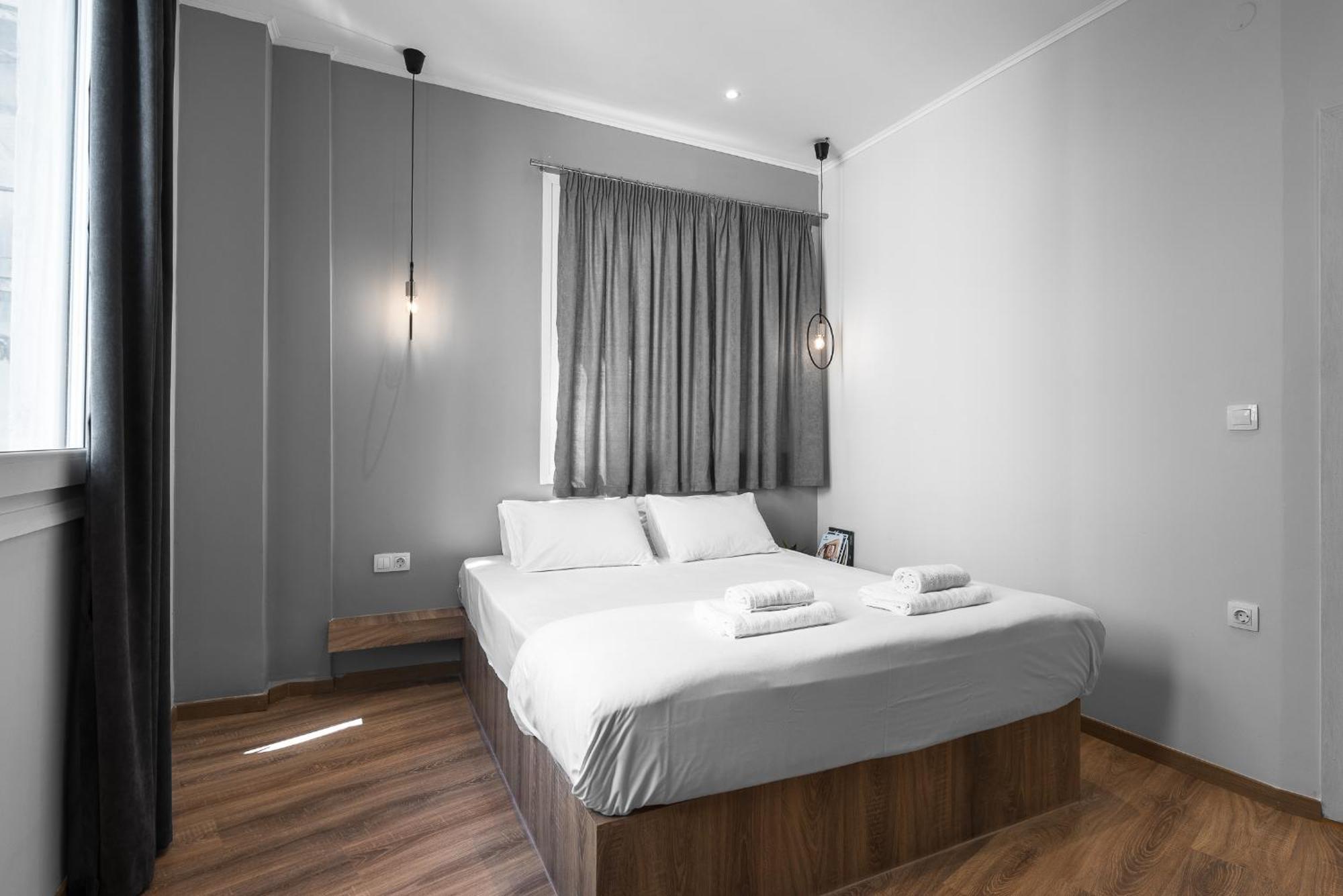 Upper Floor, The Luxury Suites Салоники Экстерьер фото